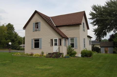 Nambo's House in Spring Valley WI (7)